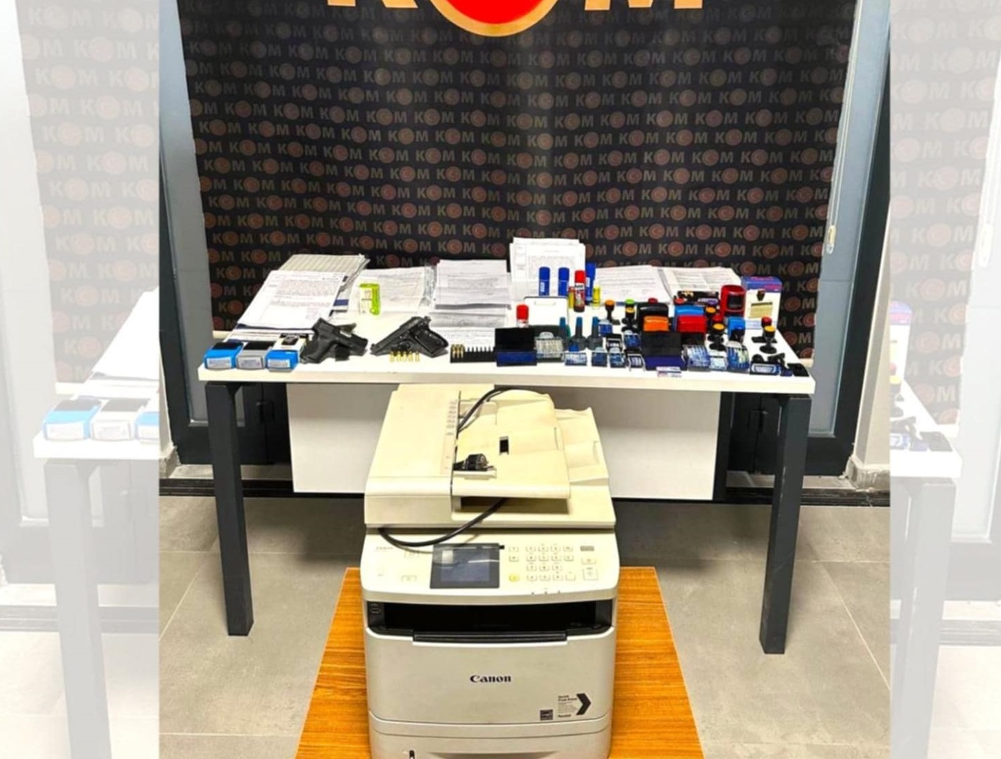 ŞİRKETLERE ÇÖKEN ÇETEYE SUÇ ÜSTÜ YAPILDI