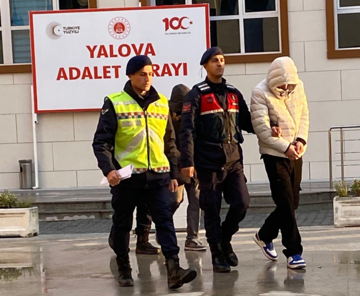 ALTINOVA’DA SAHTE PARA OPERASYONU!