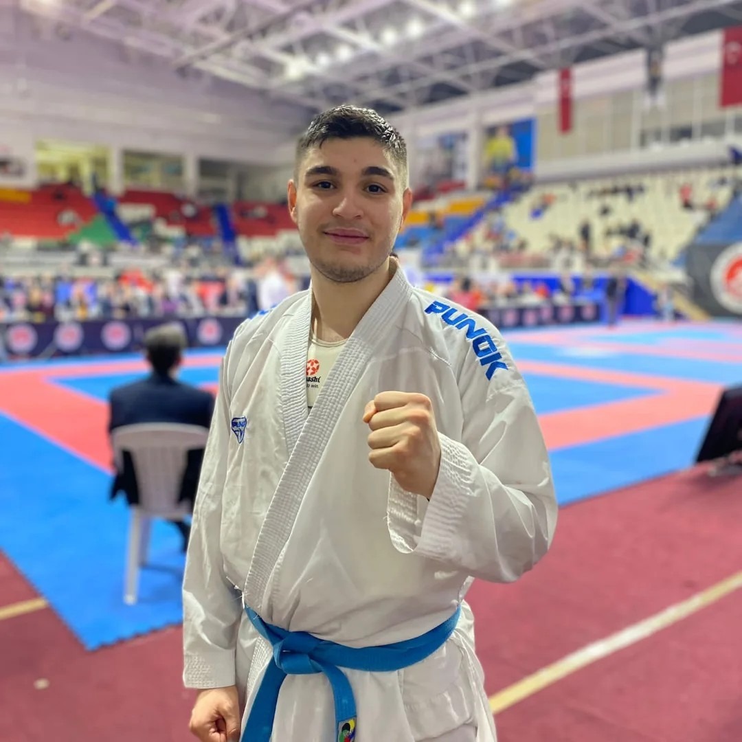 ÇİFTLİKKÖYLÜ EMİRHAN’DAN TÜRKİYE ÜÇÜNCÜLÜĞÜ