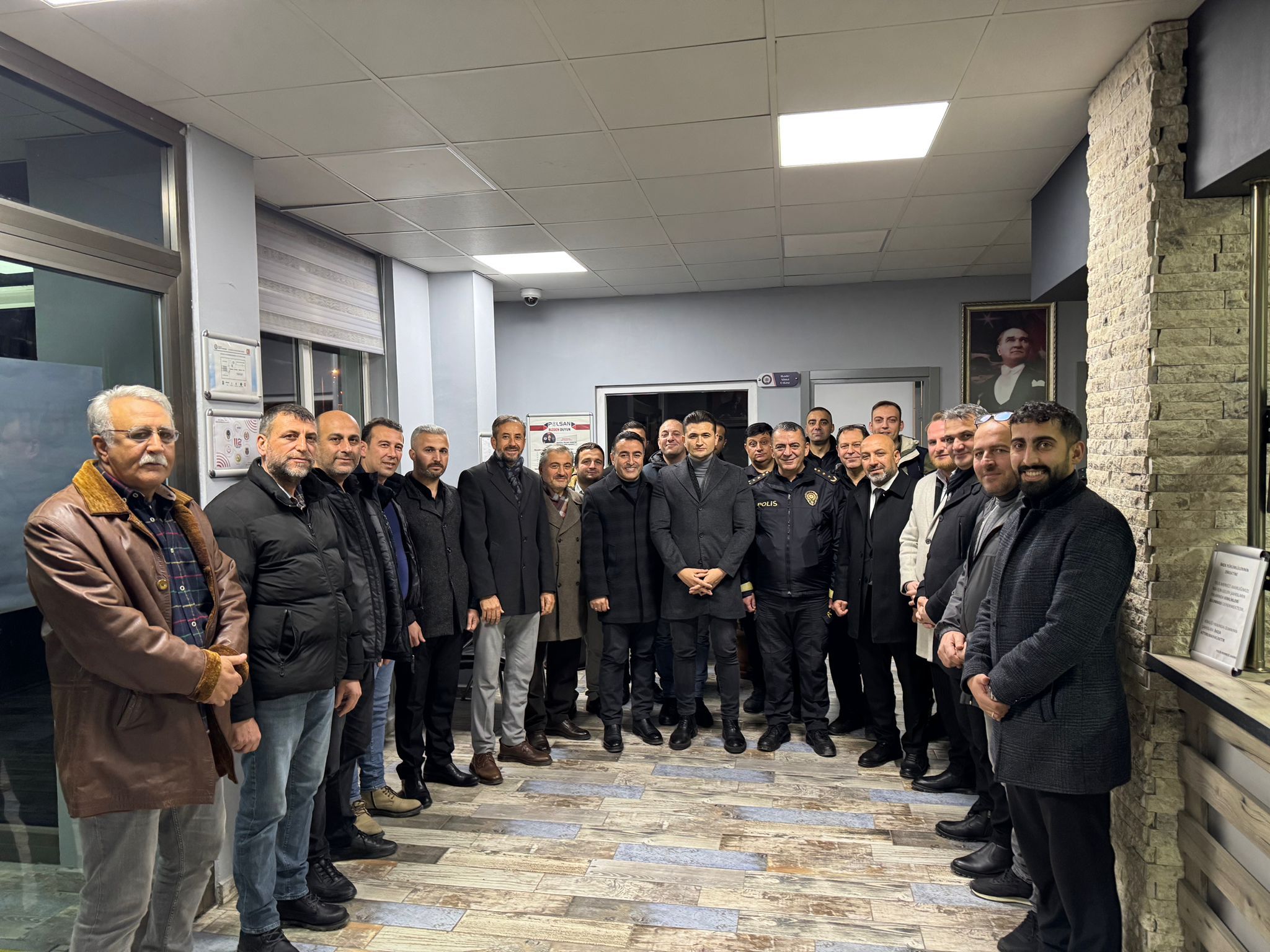 KAYMAKAM KAZAR, BAŞKAN KAÇAR VE AK PARTİ ALTINOVA TEŞKİLATINDAN ANLAMLI ZİYARET