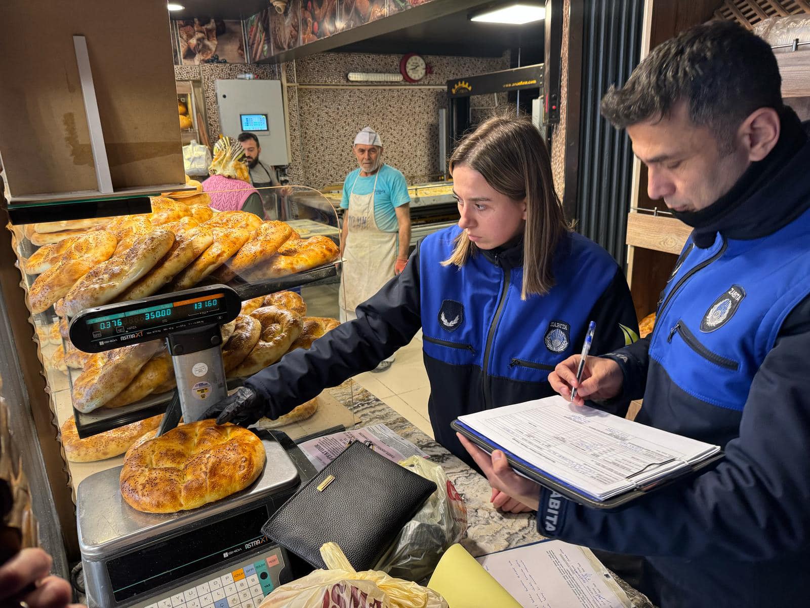 KARAMÜRSEL’DE PİDE DENETİMİ YAPILDI