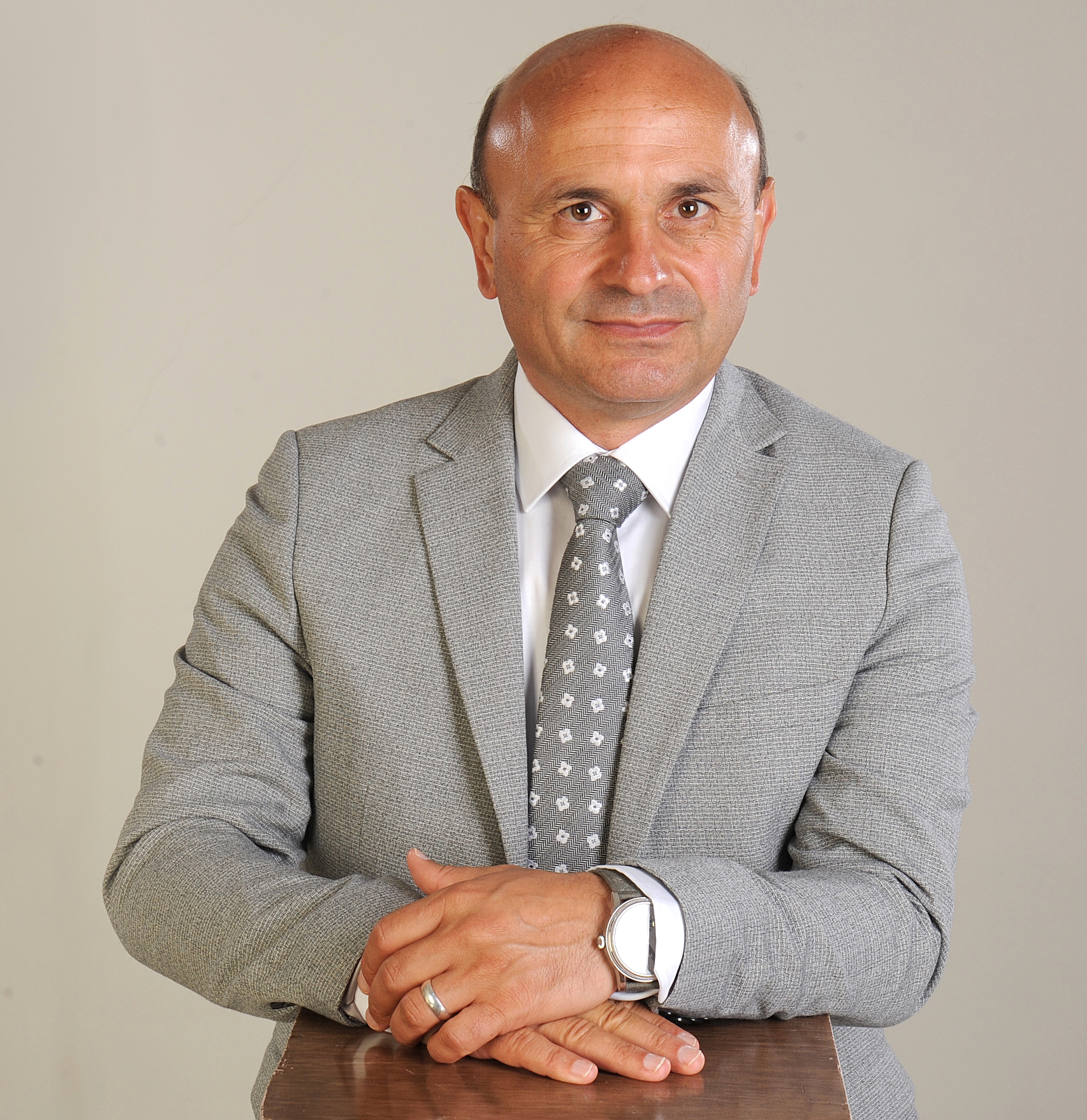 ORAL’DAN MESLEKTAŞLARINA KUTLAMA