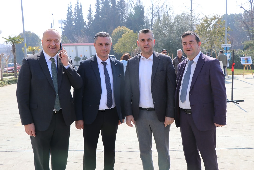 BELEDİYE BAŞKANLARI SERGİ AÇILIŞINDA BİR ARAYA GELDİ