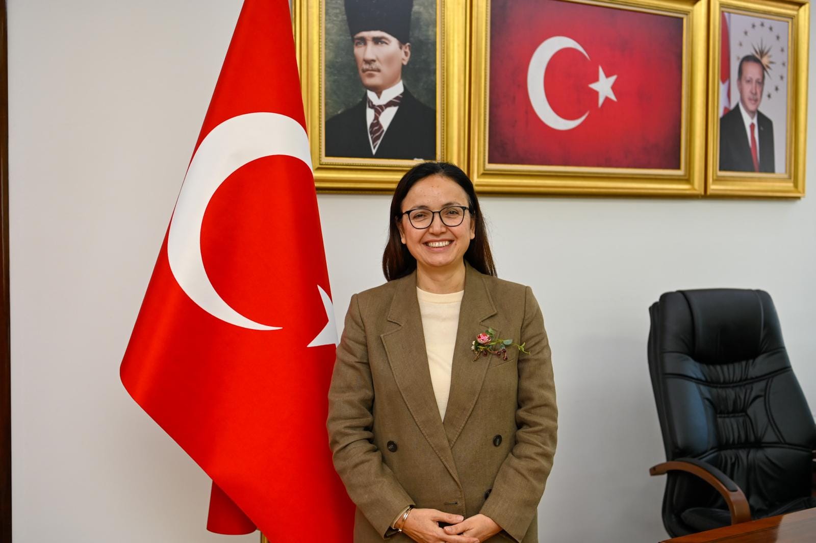 VALİ KAYA: KADINLAR, GELECEĞİ İNŞA EDEN GÜÇTÜR