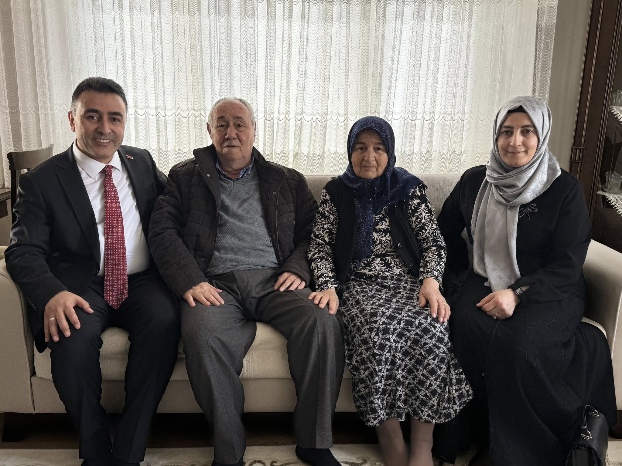 BAŞKAN KAÇAR’DAN BELDE BÜYÜKLERİNE ZİYARET