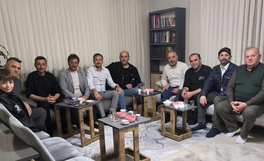 Ak parti altınova teşkilatından, umre’den dönen il genel meclis üyesi çiftçi’ye ziyaret