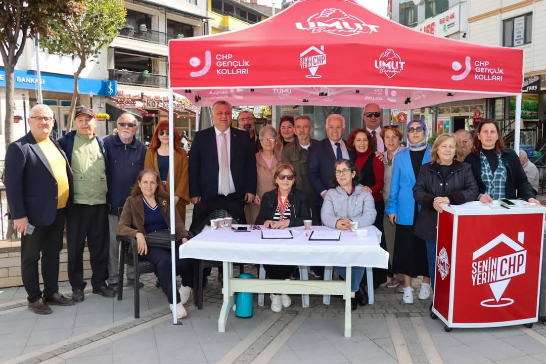 CHP’NİN İMZA KAMPANYASI BÜYÜYOR