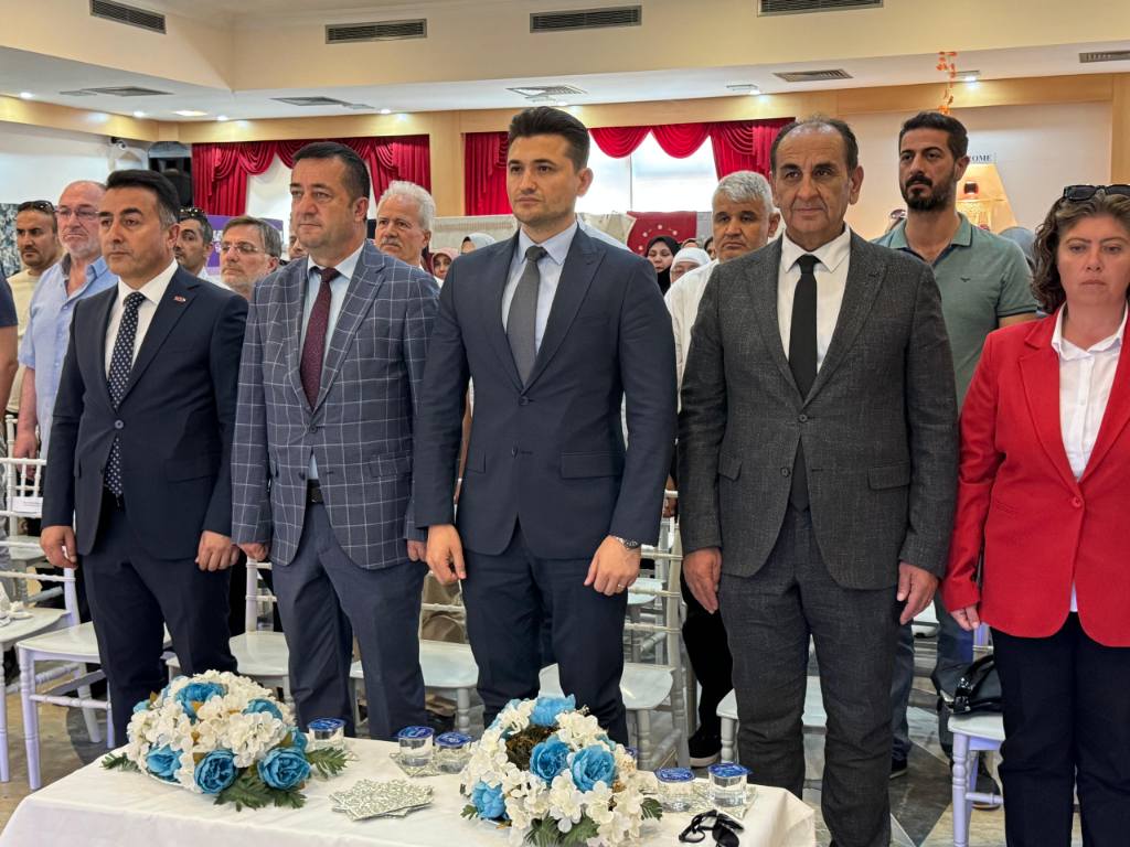 ALTINOVA HALK EĞİTİM MERKEZİ YIL SONU SERGİSİ YOĞUN İLGİYLE AÇILDI