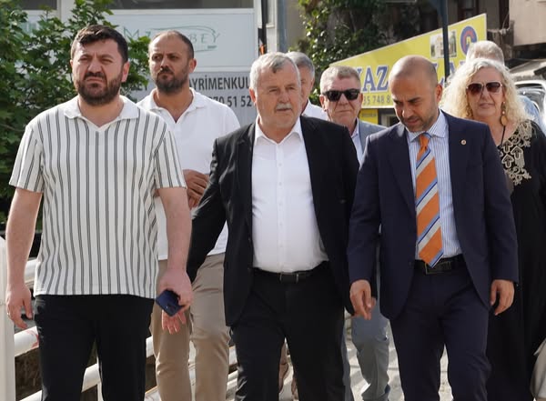 AK PARTİ’DEN ARMUTLU ÇIKARMASI