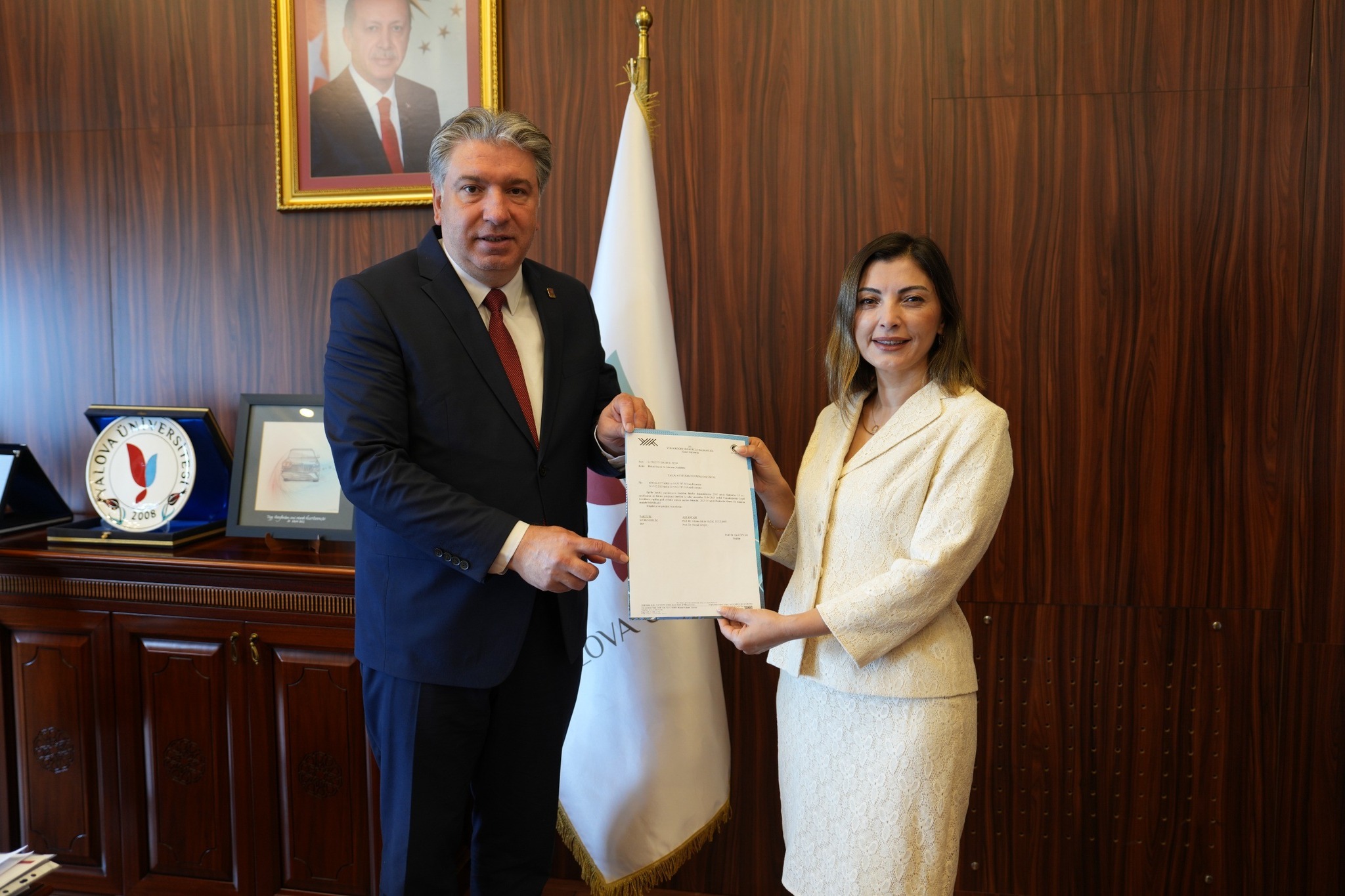 PROF. DR. NURŞAH BAŞOL, DEKANLIK GÖREVİNE ATANDI