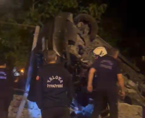 VİDEO HABER: YALOVA’DA ARAÇ YAN YATTI.. 2 YARALI!