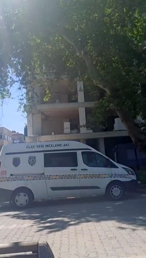 YALOVA’DA İNŞAATIN 5. KATINDAN DÜŞEN İŞÇİ AĞIR YARALANDI 1 20250602aw468554 3