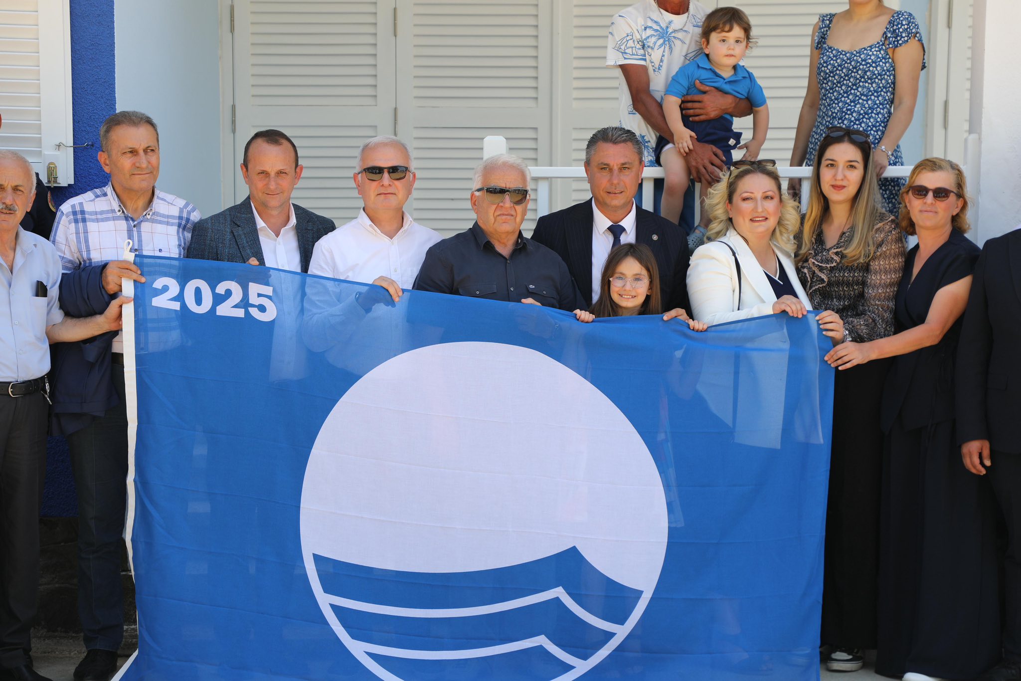 TEMİZ ÇEVRE, GÜVENLİ PLAJ!.. KAYTAZDERE’YE 2. MAVİ BAYRAK!