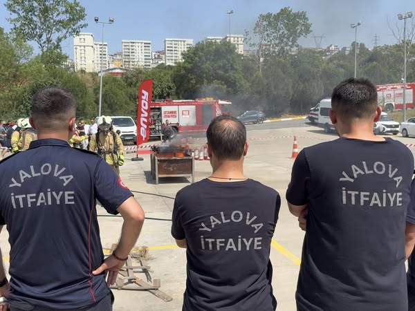 YALOVA İTFAİYESİNE İBB’DE EĞİTİM VERİLDİ