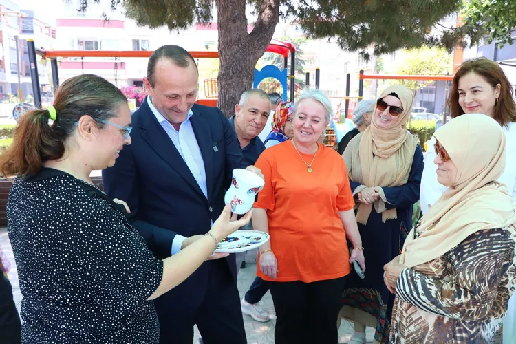 baskan yele cini kursiyerlerinin sergisine katildi 1749821389 843 large