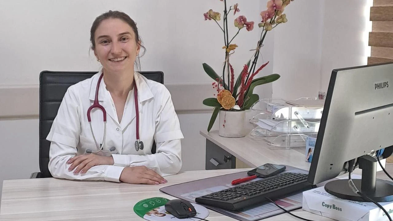 ALTINOVA DEVLET HASTANESİ’NDE YENİ UZMAN HEKİM GÖREVE BAŞLADI