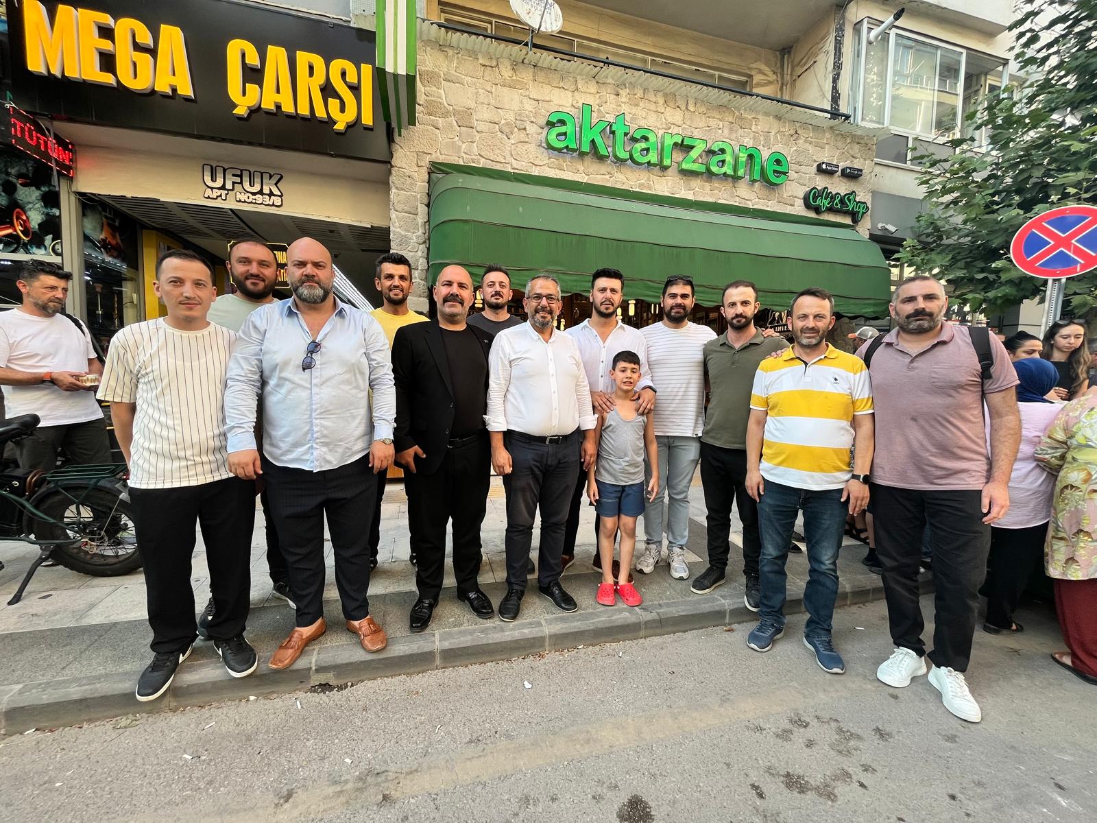 ANAHTAR PARTİSİ’NDEN ESNAF ZİYARETİ