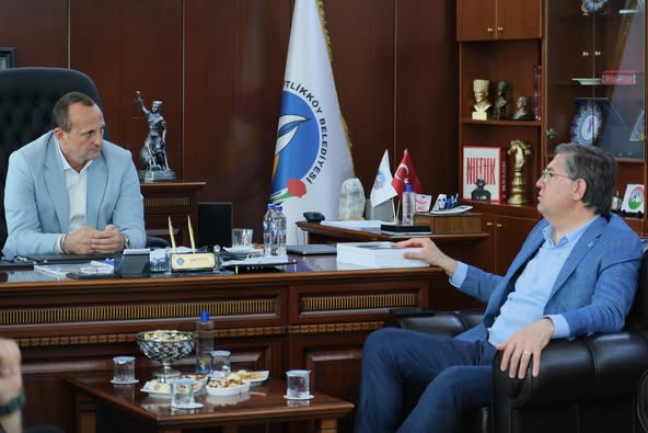 CHP MİLLETVEKİLLERİ ÇİFTLİKKÖY'DE