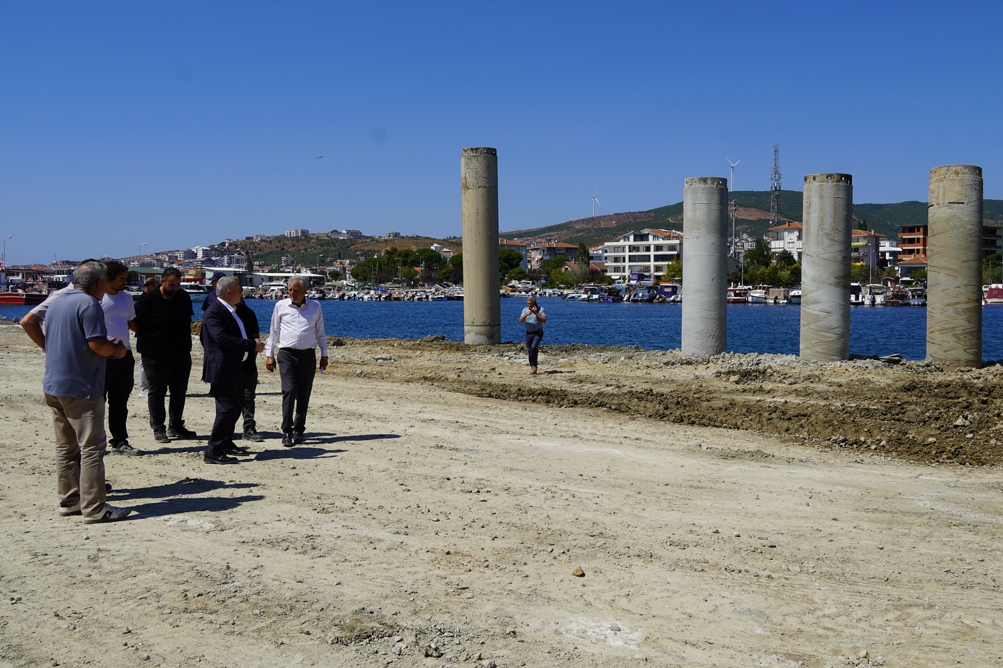 ARMUTLU’YA 100 MİLYON TL’LİK DEV YATIRIM!.. BALIKÇI BARINAĞI YENİLENİYOR