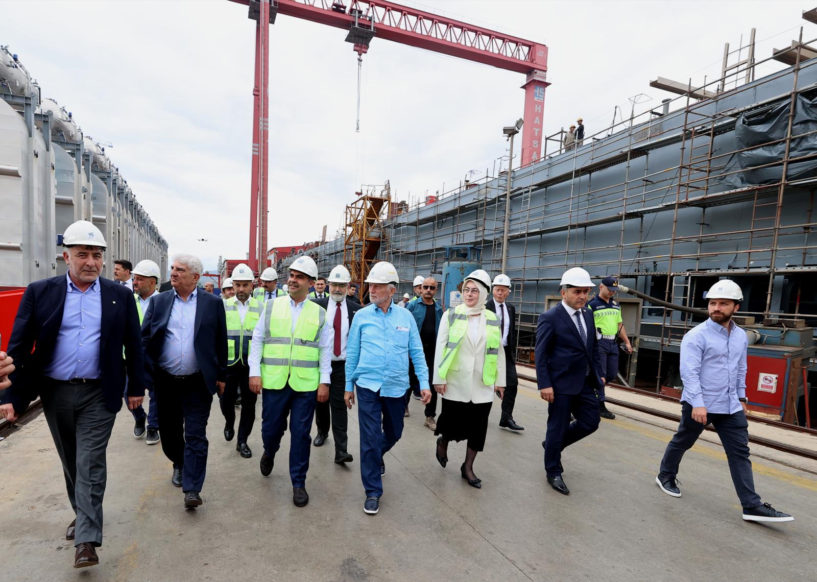 SANAYİ VE TEKNOLOJİ BAKANI KACIR’DAN, TERSANE BÖLGESİNE ZİYARET