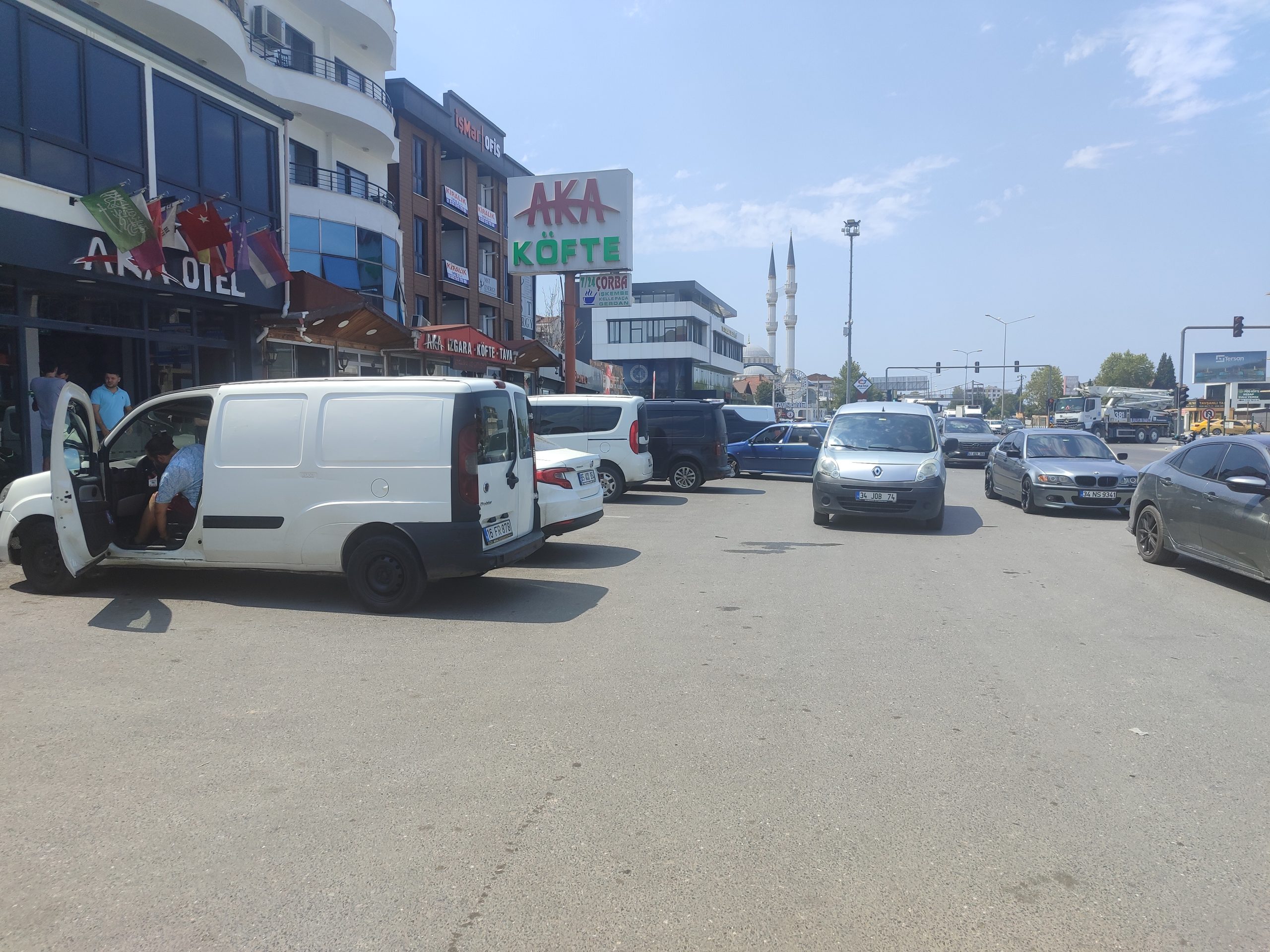 ‘’YEMEKTE MARKAYDILAR, KONAKLAMADA DA MARKA OLDULAR’’