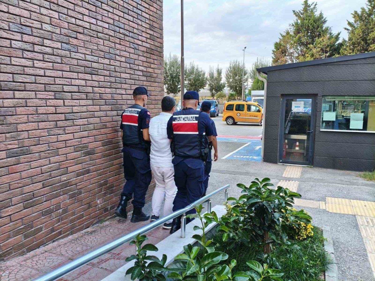 YALOVA’DA FETÖ ÜYESİ FİRARİ HÜKÜMLÜ YAKALANDI: 7 YIL 6 AY HAPİS CEZASI VARDI!