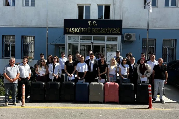 BAŞKAN ARSLAN:“OKUMAK SİZDEN, BAVULLAR BİZDEN”