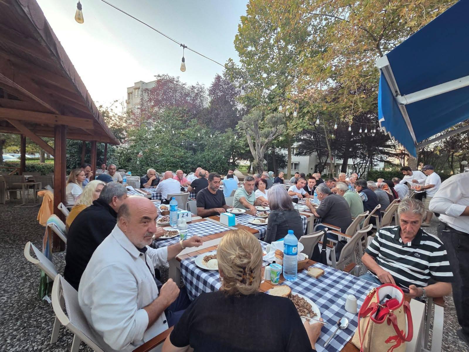 AYDINKENT SİTESİ’NDE BİR İLK.. PERSONELLER KAYNAŞMA YEMEĞİNDE BULUŞTU