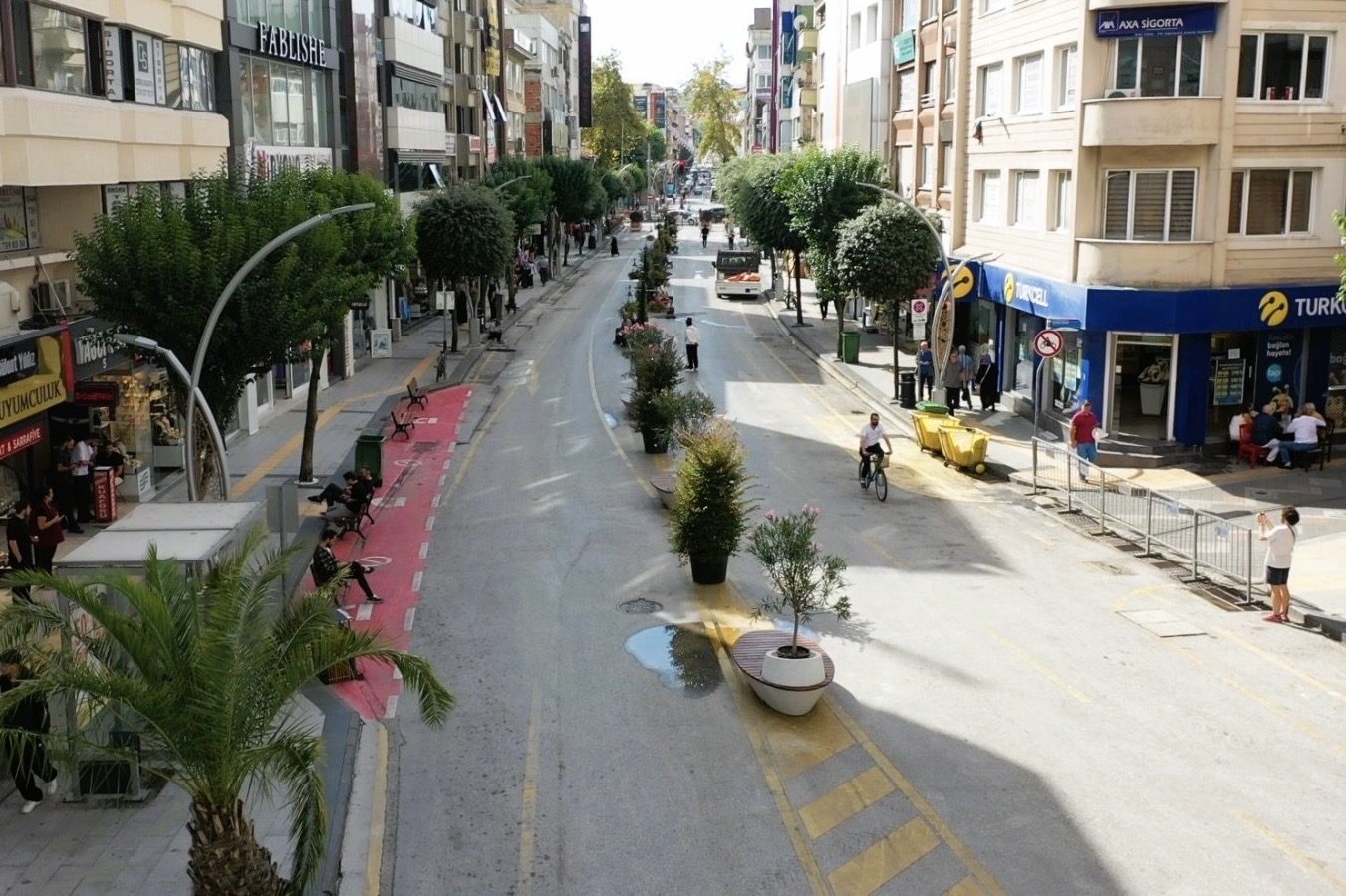 YALOVA MERKEZ, YAYALARA KALDI!