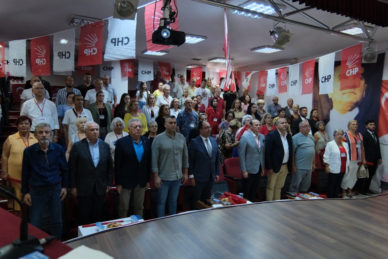 ÇİFTLİKKÖY CHP'DE KAŞIKÇI YENİDEN İLÇE BAŞKANI