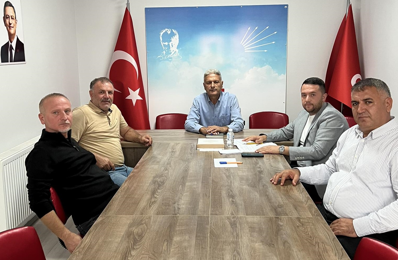 CHP ALTINOVA İLÇE BAŞKANI ALİ KANGAL, İLK MECLİS GRUP TOPLANTISINI GERÇEKLEŞTİRDİ