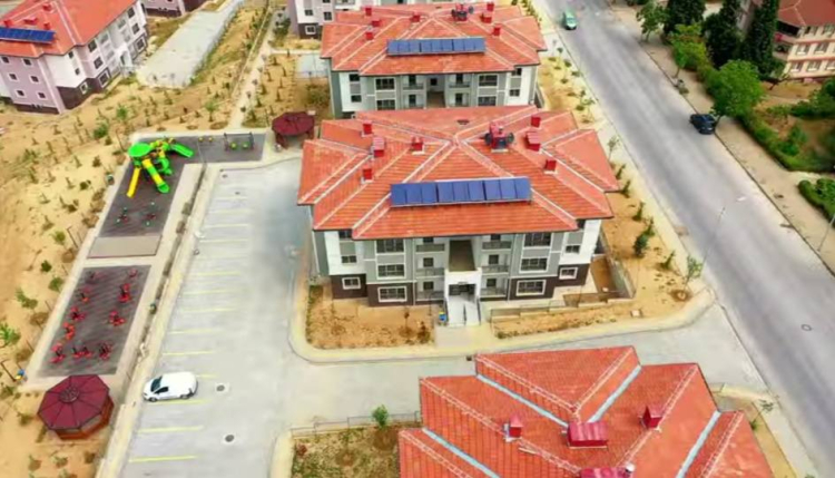 ALTINOVA’DA 117 TOKİ KONUTU TESLİM EDİLİYOR