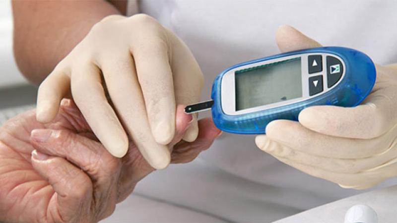 ŞEKER HASTALIĞI KÖRLÜĞE YOL AÇABİLİR: UZMANLAR UYARIYOR!