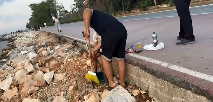 VİDEO HABER: ZABITADAN ÇEVREYİ KİRLETENLERE TEMİZLİK