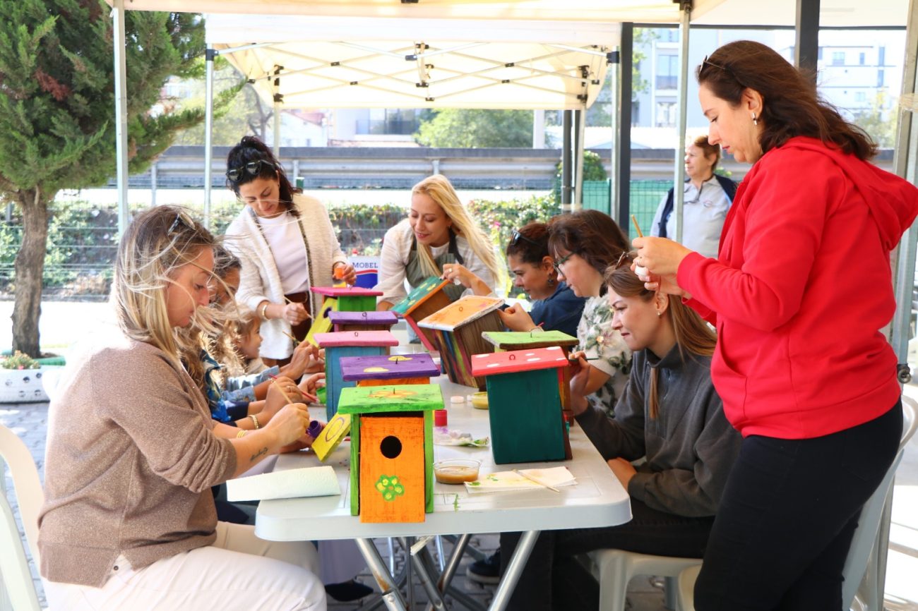 ÇİFTLİKKÖYLÜ KADINLARDAN DOĞAYA RENKLİ DOKUNUŞ 2 ÇİFTLİKKÖYLÜ KADINLARDAN DOĞAYA RENKLİ DOKUNUŞ