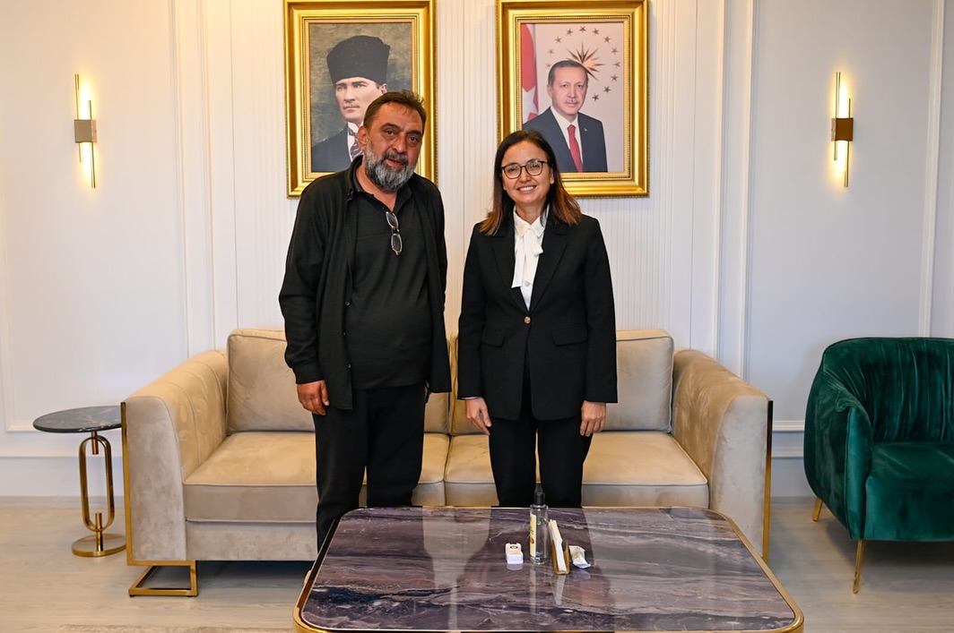 SANATÇI AHMET YENİLMEZ’DEN, VALİ KAYA’YA ZİYARET