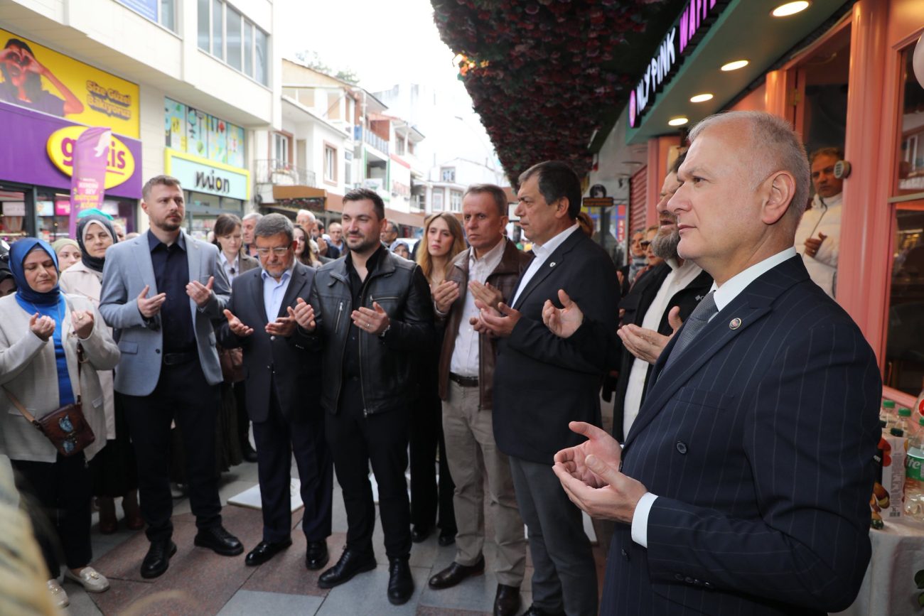 TETİK SİGORTA ACENTESİ KARAMÜRSEL’DE DUALARLA AÇILDI 4 TETİK SİGORTA ACENTESİ KARAMÜRSEL’DE DUALARLA AÇILDI