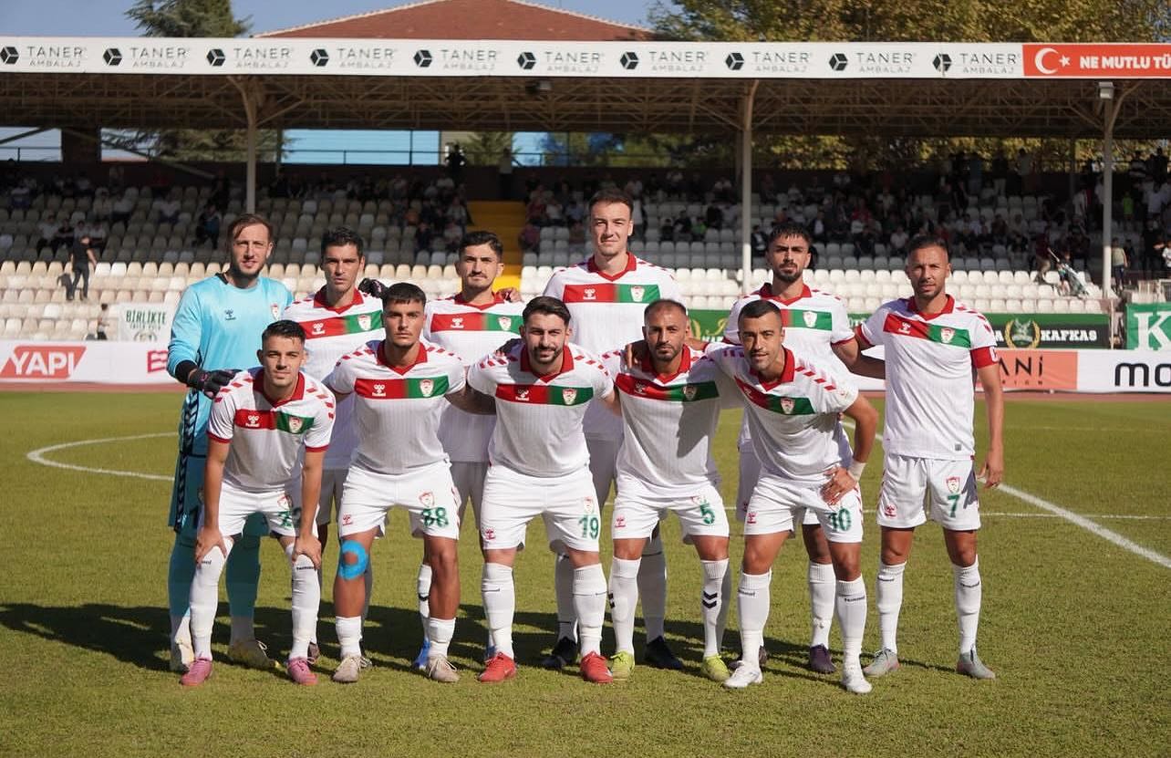 YALOVA FK'DAN KRİTİK DEPLASMANDA 3 PUAN!