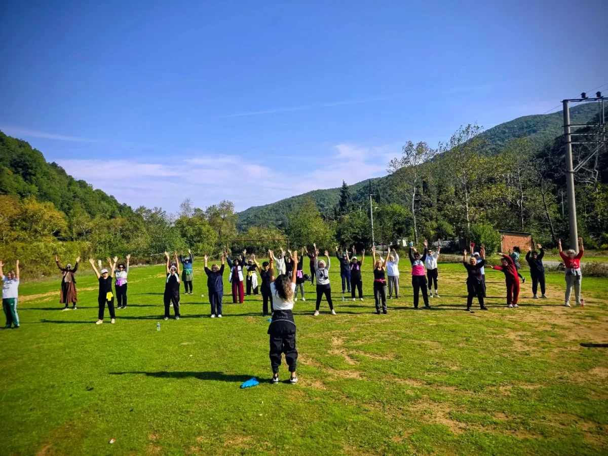 ÇINARCIKLI KADINLARDAN DOĞA YÜRÜYÜŞÜ