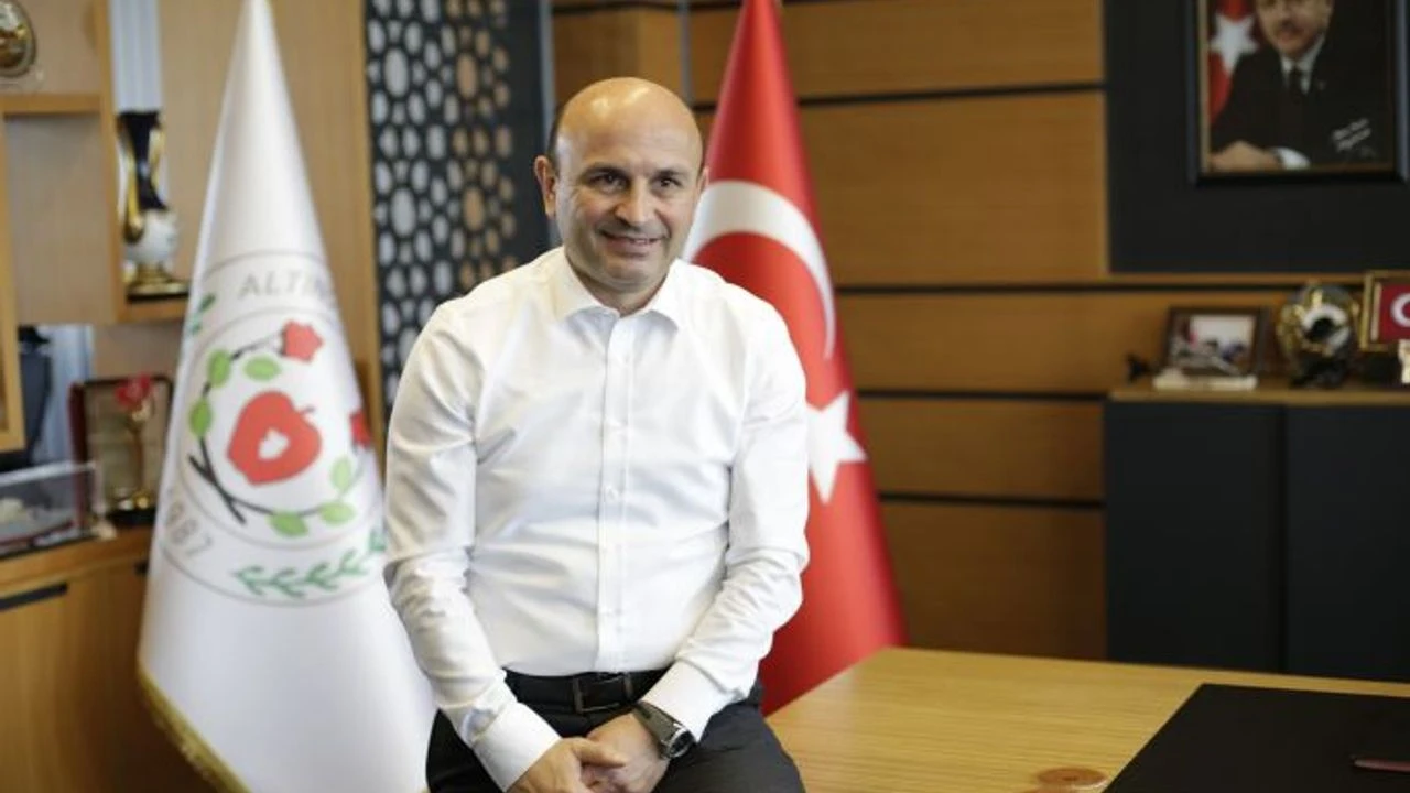 ORAL: “MUHTARLAR, DEMOKRASİNİN BİR PARÇASIDIR”