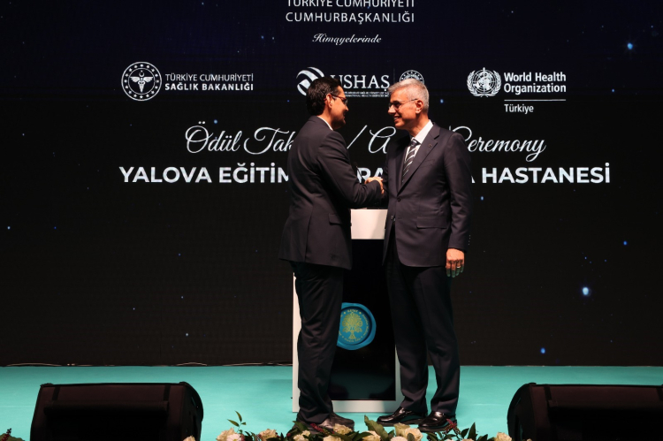 YALOVA EĞİTİM ARAŞTIRMA HASTANESİ TÜRKİYE’DE İLK 10’A GİRDİ!