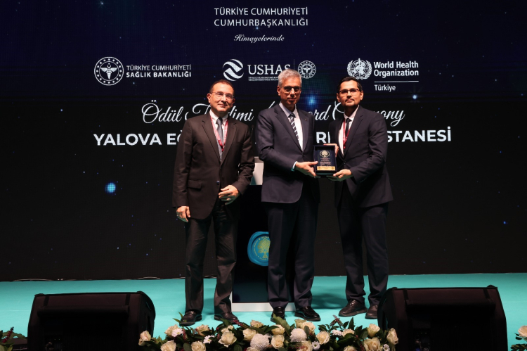 YALOVA EĞİTİM ARAŞTIRMA HASTANESİ TÜRKİYE’DE İLK 10’A GİRDİ!