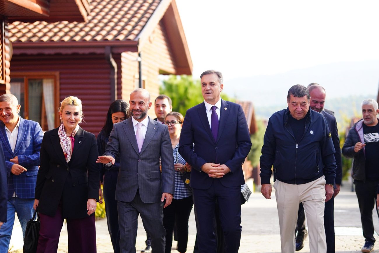 YALOVA'DA AK KADRO, ESNAFIN SORUNLARINI DİNLEDİ