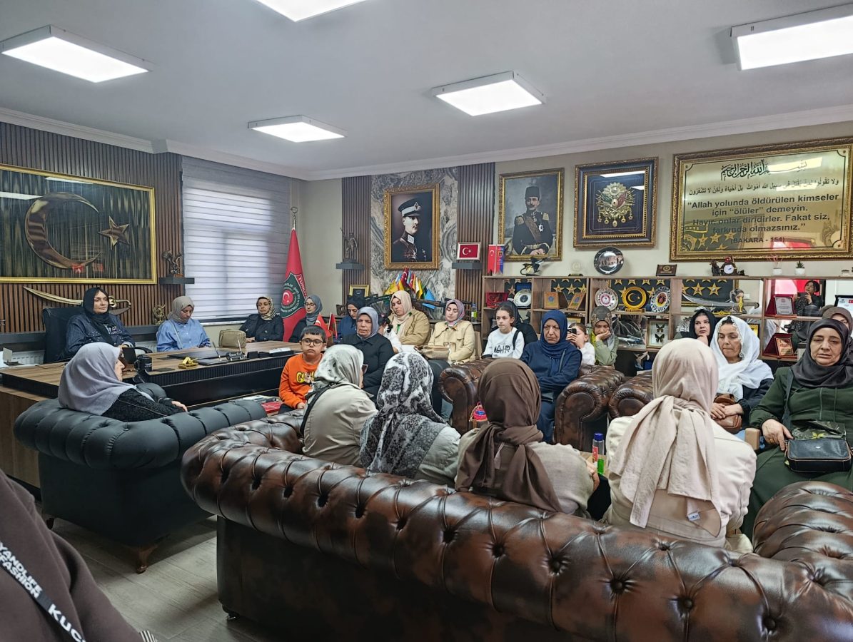 YALOVA’DA 20 ŞEHİT İÇİN MEVLİT PROGRAMI DÜZENLENDİ