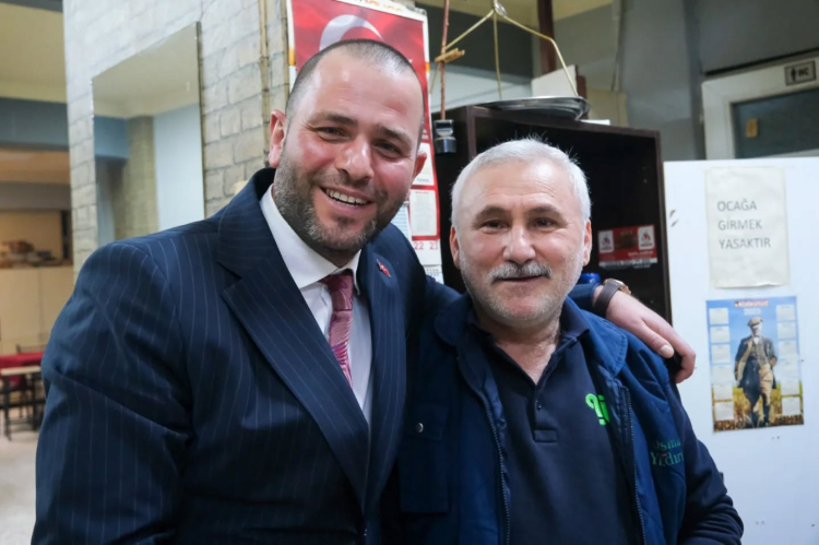 BAŞKAN ADAYI İLHAN:“ÇALMADIK KAPI, SIKILMADIK EL BIRAKMAYACAĞIZ”