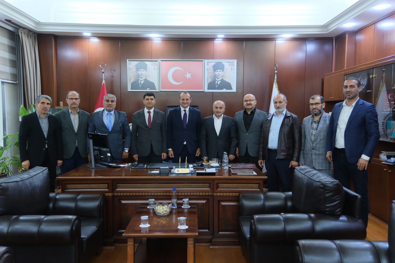 AK PARTİ BELEDİYE MECLİS ÜYESİ VE EĞİTİME DESTEK PLATFORMU BAŞKANI YAYLA, BAŞKAN YELE'Yİ ZİYARET ETTİ 2 AK PARTİ MECLİS ÜYESİ VE EĞİTİME DESTEK PLATFORMU YAYLA, BAŞKAN YELE'Yİ ZİYARET ETTİ