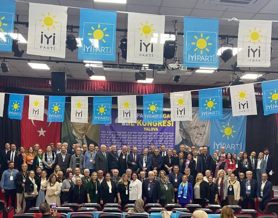 İYİ PARTİ YALOVA İL TEŞKİLATI KONGRESİNİ GERÇEKLEŞTİRDİ 3 İYİ PARTİ YALOVA İL TEŞKİLATI KONGRESİNİ GERÇEKLEŞTİRDİ