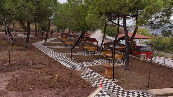 KABAKLI KÖY MEYDANI YENİLENDİ