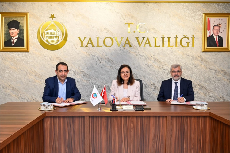 ARMUTLU’YA 16 DERSLİK YENİ OKUL PROTOKOLÜ İMZALANDI