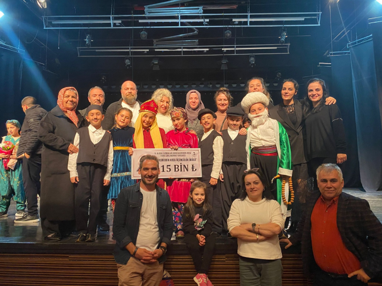 GÜLKENT OKULU’NDAN TÜRKİYE ÜÇÜNCÜLÜĞÜ 2 GÜLKENT OKULU’NDAN TÜRKİYE ÜÇÜNCÜLÜĞÜ